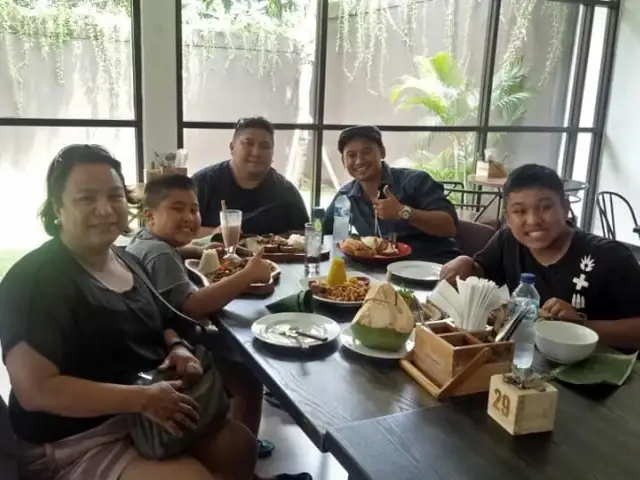 Gambar Makanan Warung Bejana Nusa Dua 7