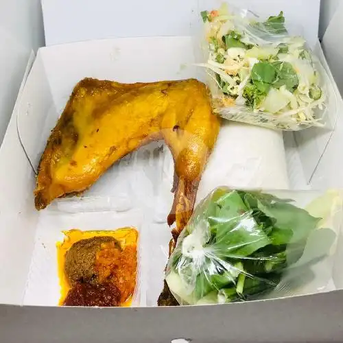 Gambar Makanan Ayam Kampung Goreng Sambel Blondo Bu Endang, Kantil 19