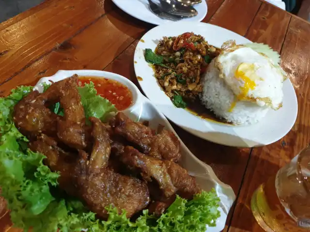 Aroy Thai Food Photo 2