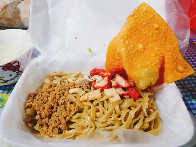 Gambar Makanan Bakmi Ka Heng 13