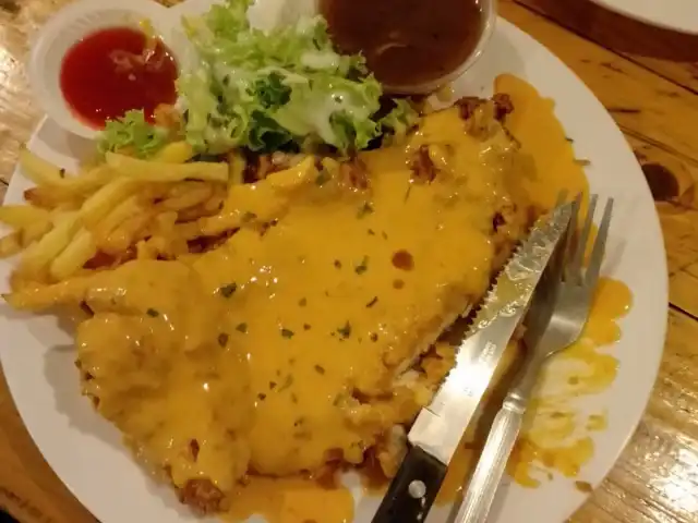 MK Merah Kuning Western Food Photo 13