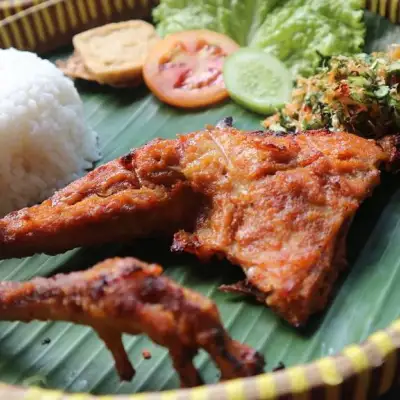 Warung Makan Mbok Gayeng