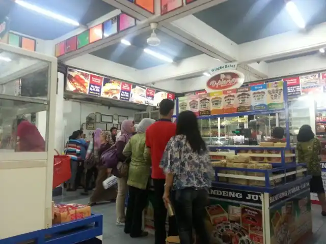 Gambar Makanan Bandeng Juwana Erlina Pusat Oleh-Oleh Khas Semarang Jawa Tengah 6