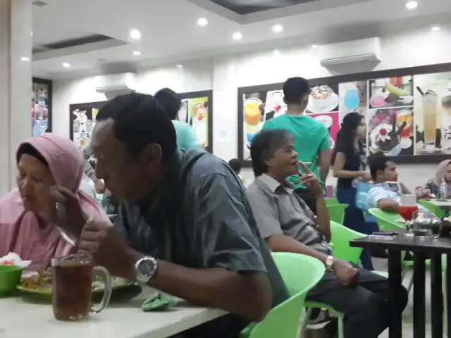 Gambar Makanan Ayam Penyet Jakarta 12