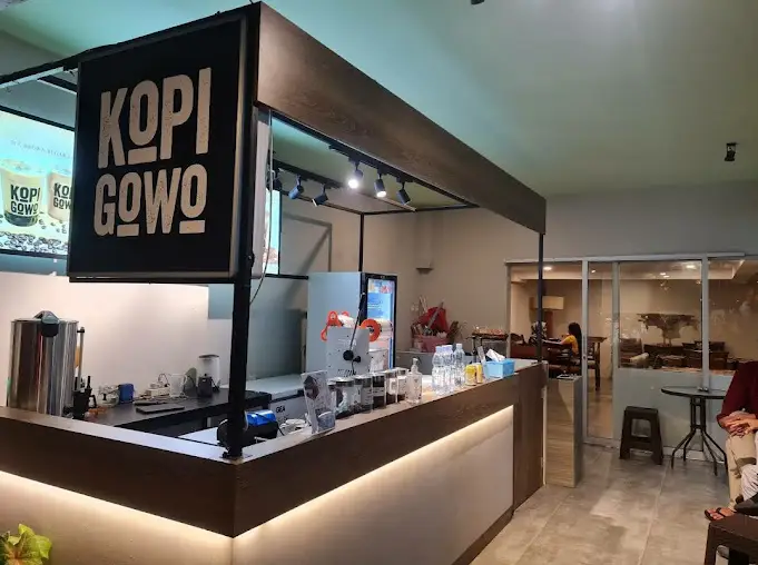 Kopi Gowo, Gajah Mada