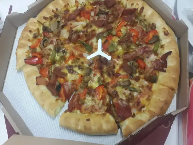 Pizza Hut Kitchen