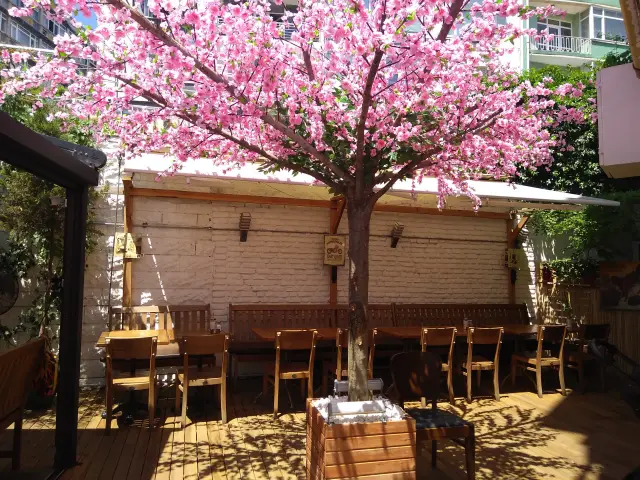 Modda Bahçe Cafe