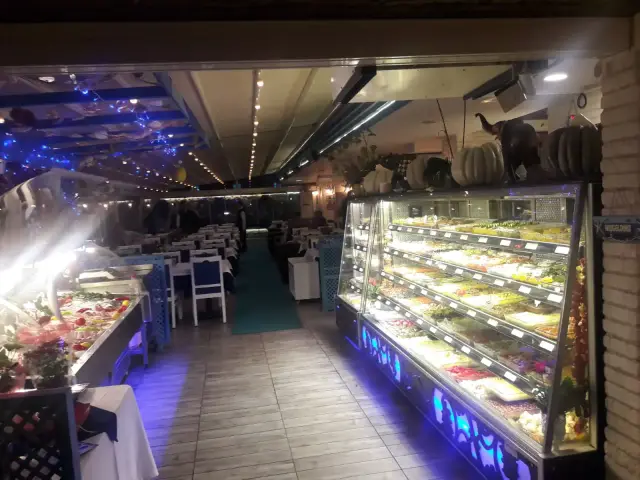 İzmir Balık & Et Restoran'nin yemek ve ambiyans fotoğrafları 30