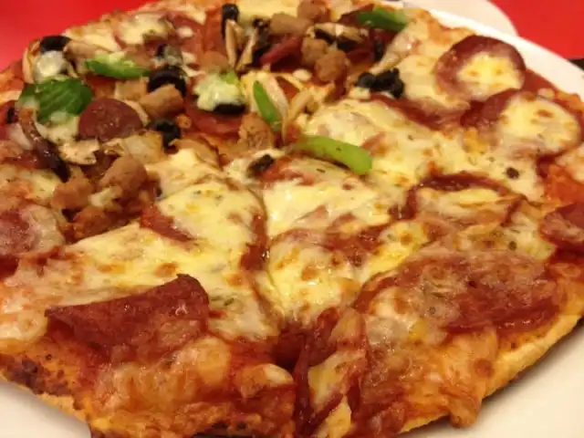 Domino's Pizza Food Photo 1