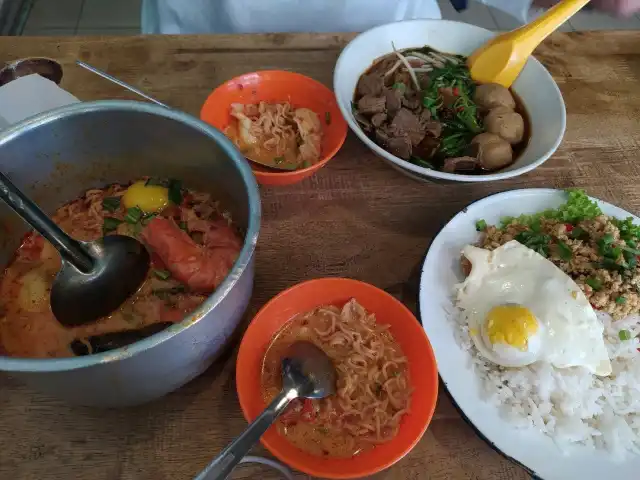 Little Rara Thai Boat Noodle Food Photo 13