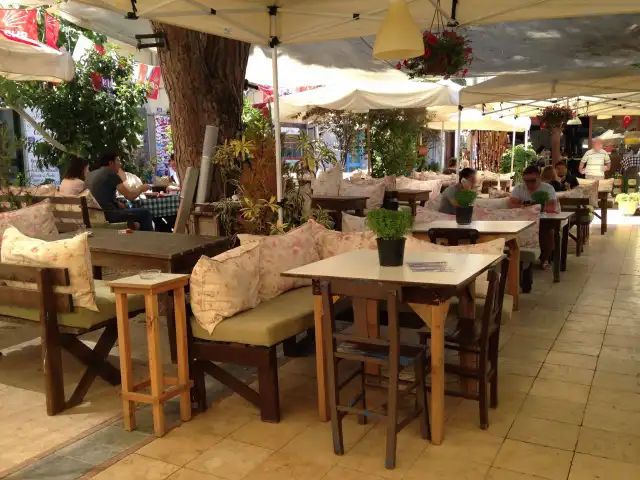 Angel Cafe'nin yemek ve ambiyans fotoğrafları 5