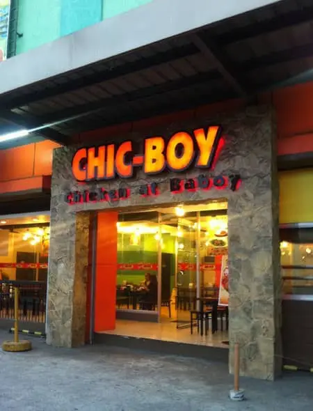 Chic Boy Food Photo 2