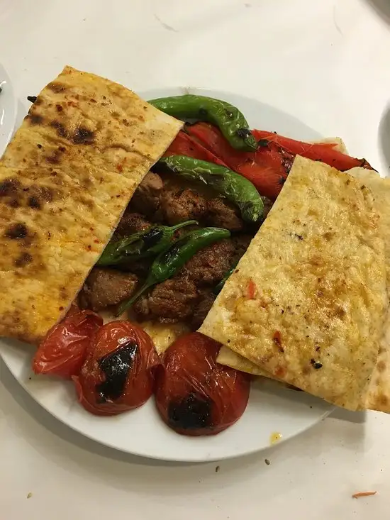 Öz Asmaaltı Kebap Salonu'nin yemek ve ambiyans fotoğrafları 44