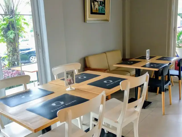 Gambar Makanan Ritzeky Bistro 9