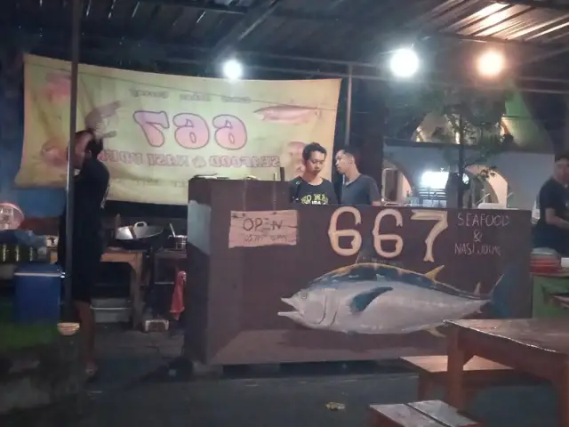 Gambar Makanan Seafood 667 Ubud 1