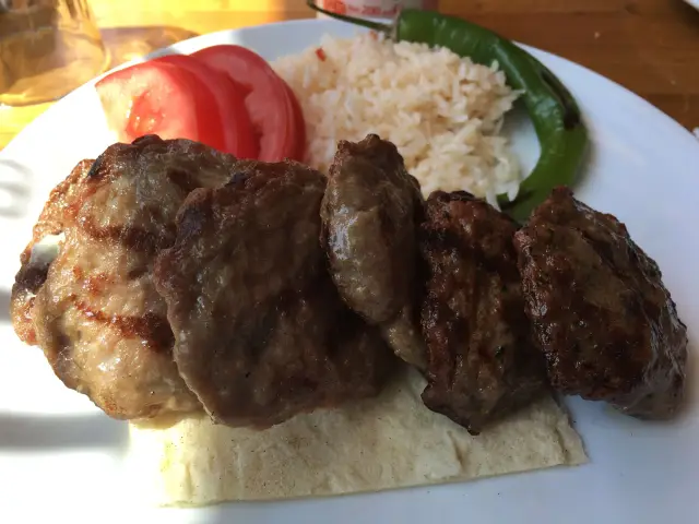 Karaköy Gedikli Köfte'nin yemek ve ambiyans fotoğrafları 57