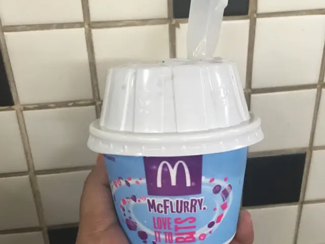 Gambar Makanan McDonald's Ice Cream 4
