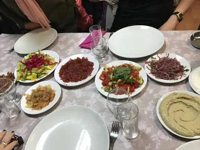 öz hadırlı restaruant'nin yemek ve ambiyans fotoğrafları 6