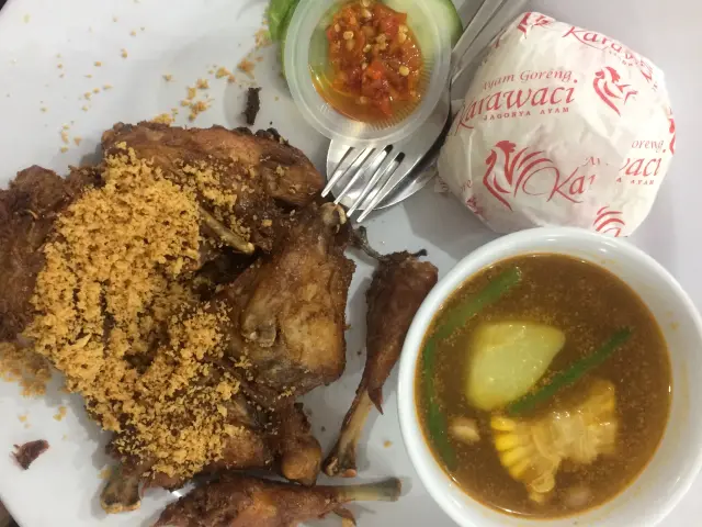 Gambar Makanan Ayam Goreng Karawaci 2