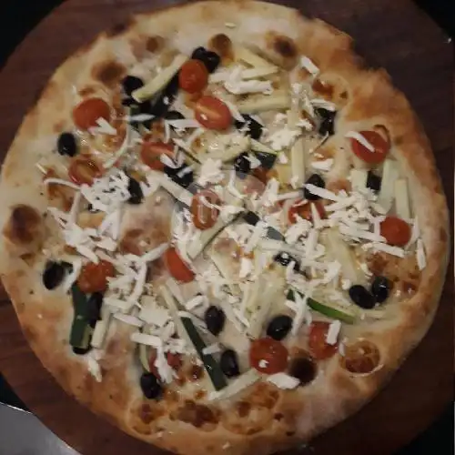Gambar Makanan Crust Not Only Pizza, Canggu 17