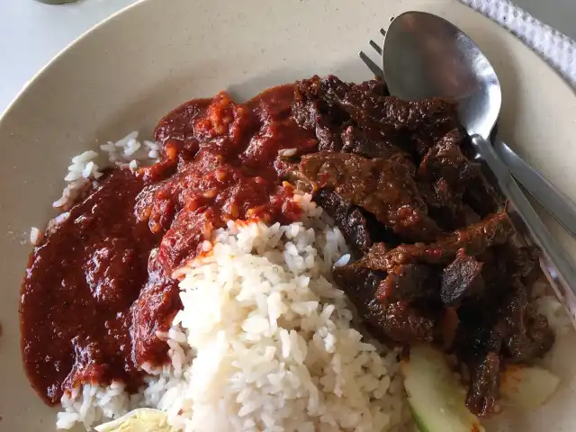 Nasi Lemak Sambal Sotong Istimewa Food Photo 11