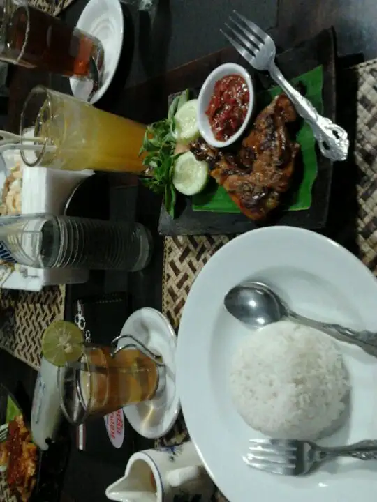 Gambar Makanan Bumbu Pawon Resto 7