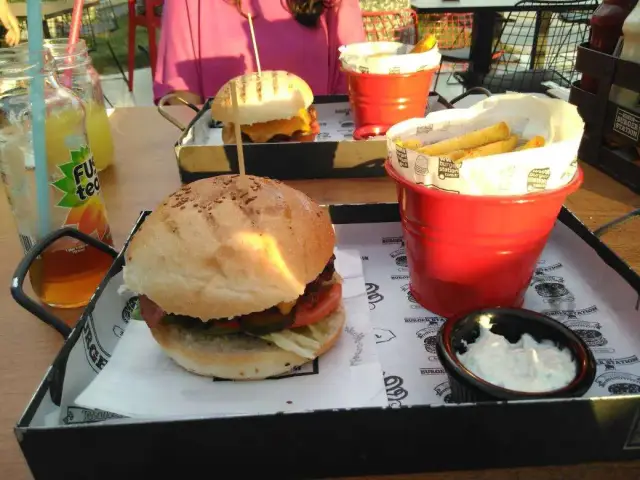 Burger Station'nin yemek ve ambiyans fotoğrafları 15