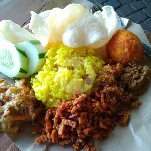 Gambar Makanan Nasi Kuning dan Lontong Sayur Bu Tuti, Babarsari 7