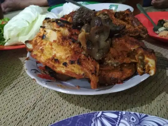 Gambar Makanan Ayam Panggang Bu Setu Gandu 2