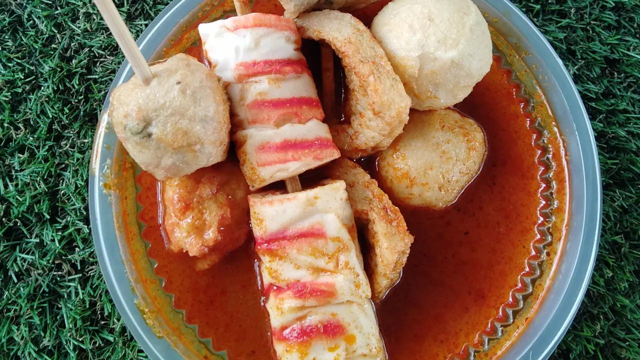 Oden Tom Yam Kaw