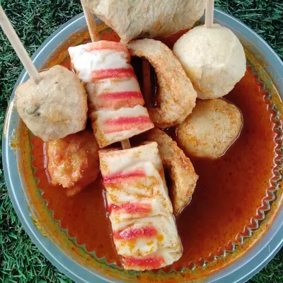 Oden Tom Yam Kaw