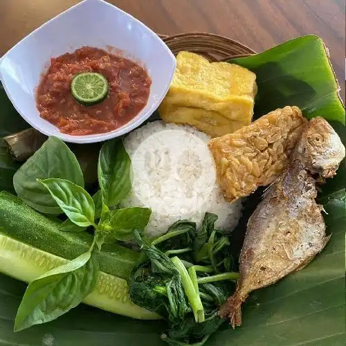 Gambar Makanan Dapur Buk Rup (Nasi Tempong, Nasi Pecel & Lalapan), Denpasar 16