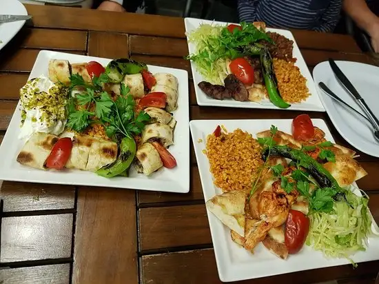 Özkanoğlu'nin yemek ve ambiyans fotoğrafları 1