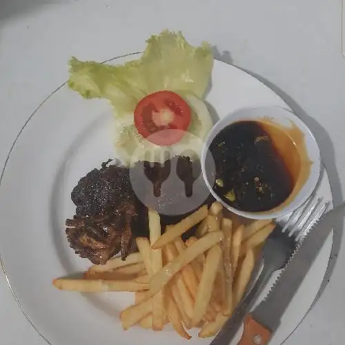 Gambar Makanan Aquarium Sports Bar, Kubu Anyar 20