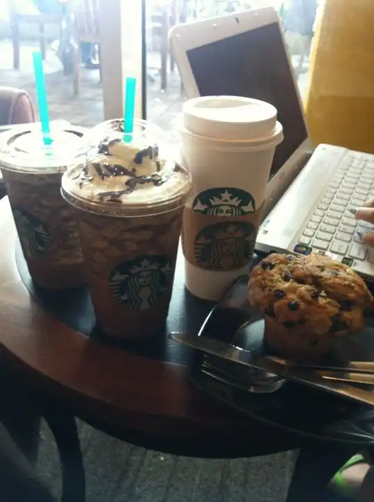 Starbucks Food Photo 2