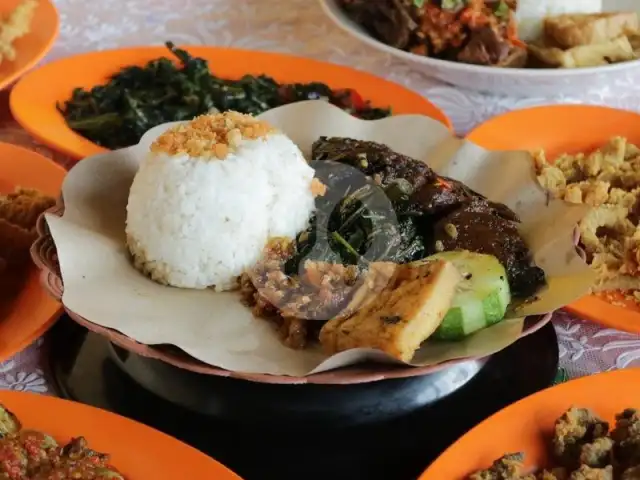 Gambar Makanan Ayam Goreng Nelongso, Bangkalan 12