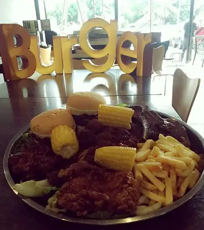 Lava KK Burger Bakar