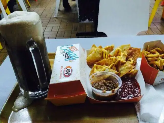 A&W Food Photo 13