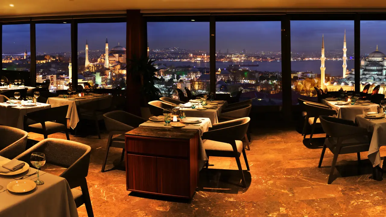 Fine Dine Istanbul - Hotel Arcadia Blue