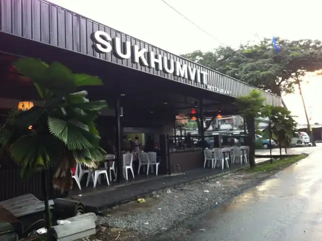 Sukhumvit Restaurant Food Photo 1