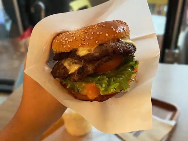 Harley’s burger and roaster  Food Photo 2