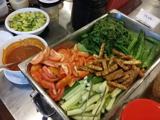 Beijing BBQ Steamboat Buffet Food Photo 3