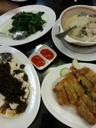 Soong Foong Inn 松风小馆 Food Photo 1