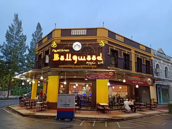 Restoran Bollywood maju
