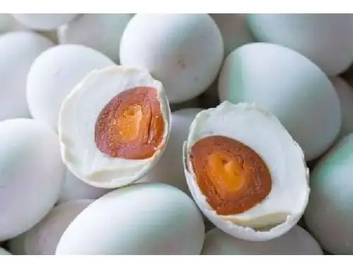 Nadine Egg