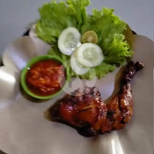 Gambar Makanan Ayam Bakar Madu Solo, Taman Dakota 1 4