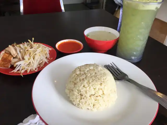 Kim Kee Hainanese  Chicken Rice & Western Food Food Photo 9