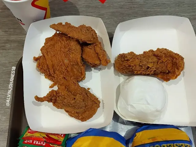 Gambar Makanan Carl'sJr. 12