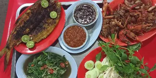 Ayam kremes sea food 47, Raya cilangkap