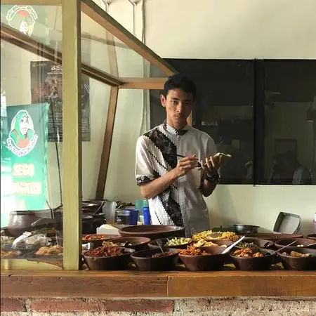 Gambar Makanan Sego Bungkus Bu Poer 20